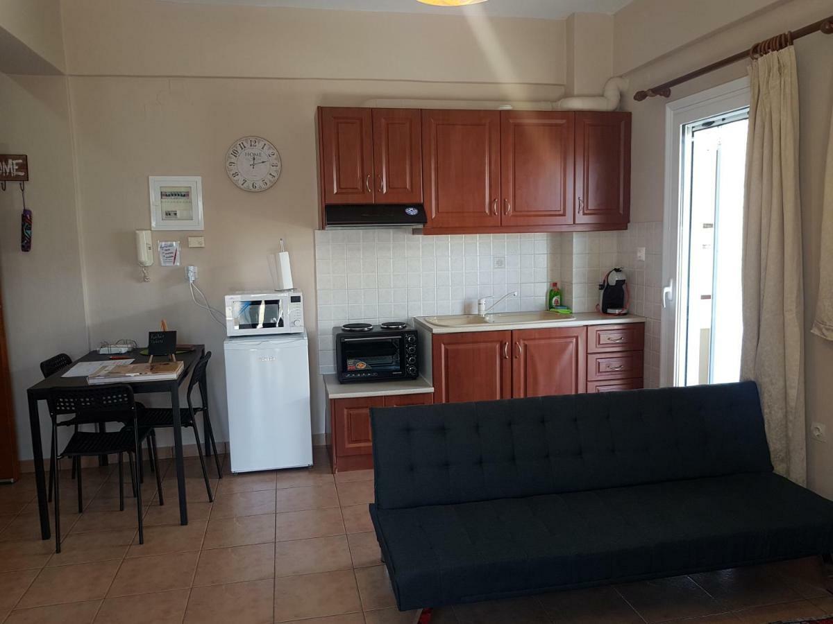 Appartement Cozy Loft à Mesolóngion Extérieur photo