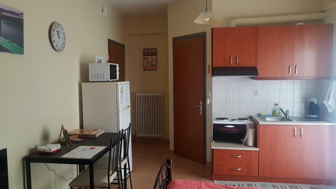 Appartement Cozy Loft à Mesolóngion Extérieur photo